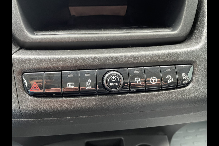 Opel Movano 140pk L2H2 3.5t (Camera - Automatische Airco - Navigatie - Apple Carplay - Digitaal dashboard - DAB)