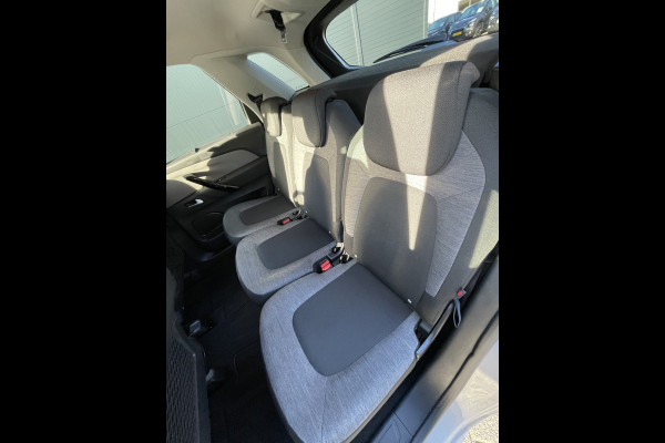 Citroën C4 Picasso 130pk Feel (Trekhaak - Elektrische klep - Keyless Entry - Camera - Apple Carplay - Automatische Airco - Navigatie)