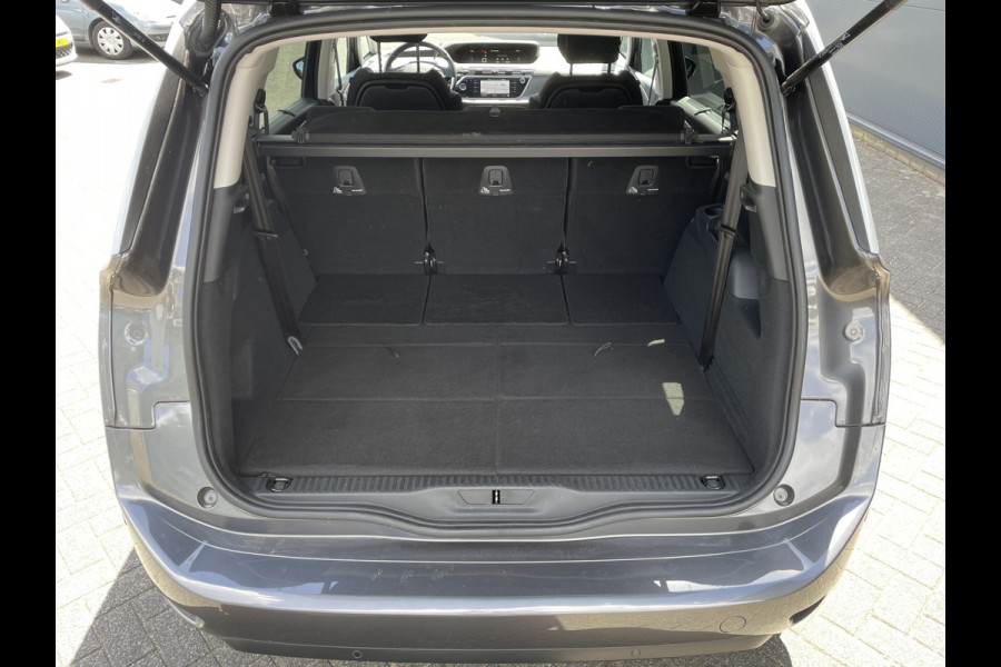 Citroën Grand C4 Spacetourer 130pk Shine (Trekhaak - Camera - Keyless Entry - Parkeersensoren V+A - Dodehoek detectie - Automatisch Parkeren - Navigatie - Ap
