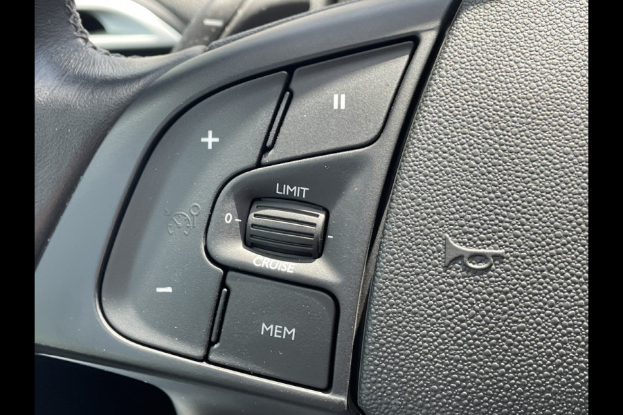 Citroën Grand C4 Spacetourer 130pk Shine (Trekhaak - Camera - Keyless Entry - Parkeersensoren V+A - Dodehoek detectie - Automatisch Parkeren - Navigatie - Ap