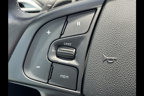 Citroën Grand C4 Spacetourer 130pk Shine (Trekhaak - Camera - Keyless Entry - Parkeersensoren V+A - Dodehoek detectie - Automatisch Parkeren - Navigatie - Ap