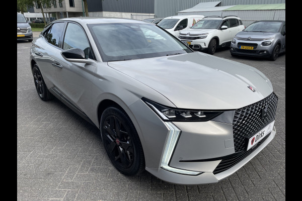 DS DS 4 130pk Performance Line+ (Camera - Keyless Entry - Adaptieve Cruise Controle - Automatische Airco - Navigatie - Apple Carplay - D