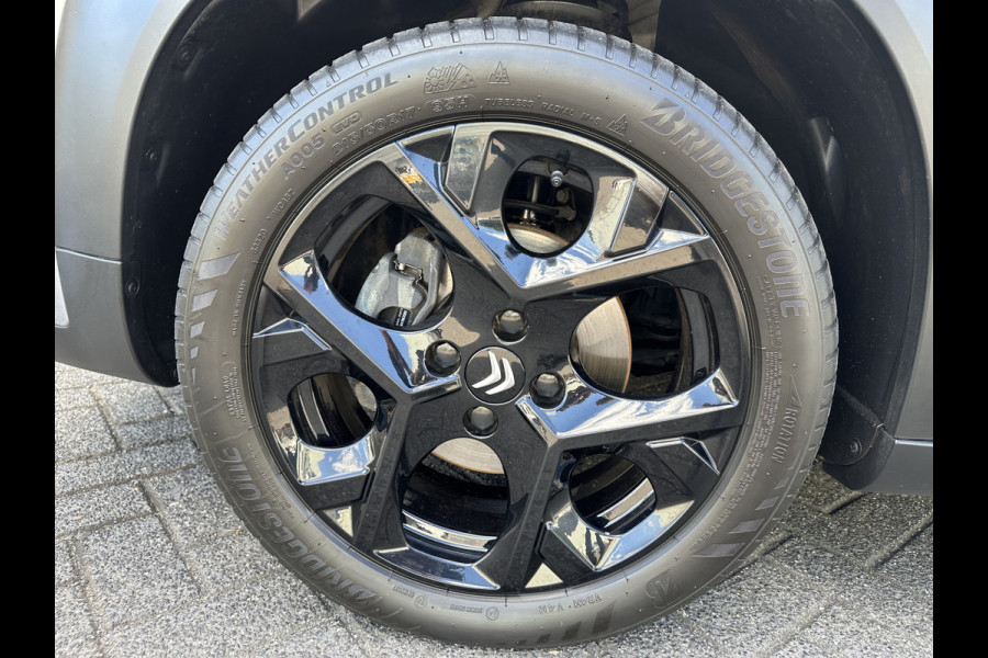 Citroën C3 Aircross 110pk Max (Camera - 17"- Keyless Entry - Automatische Airco - Navigatie - Apple Carplay - Grip Controle)