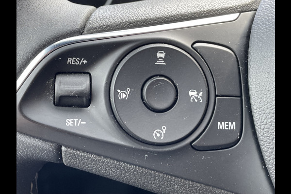 Opel Mokka 130pk Ultimate (Camera - Keyless Entry - Parkeersensoren V+A - Navigatie - LED - Automatische Airco - Apple Carplay -Adaptieve C