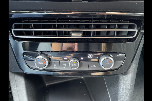 Opel Mokka 130pk Ultimate (Camera - Keyless Entry - Parkeersensoren V+A - Navigatie - LED - Automatische Airco - Apple Carplay -Adaptieve C