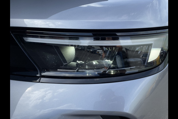 Opel Mokka 130pk Ultimate (Camera - Keyless Entry - Parkeersensoren V+A - Navigatie - LED - Automatische Airco - Apple Carplay -Adaptieve C