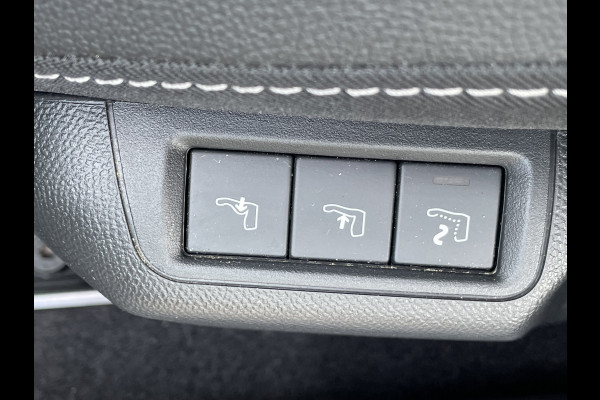 Opel Mokka 130pk Ultimate (Camera - Keyless Entry - Parkeersensoren V+A - Navigatie - LED - Automatische Airco - Apple Carplay -Adaptieve C