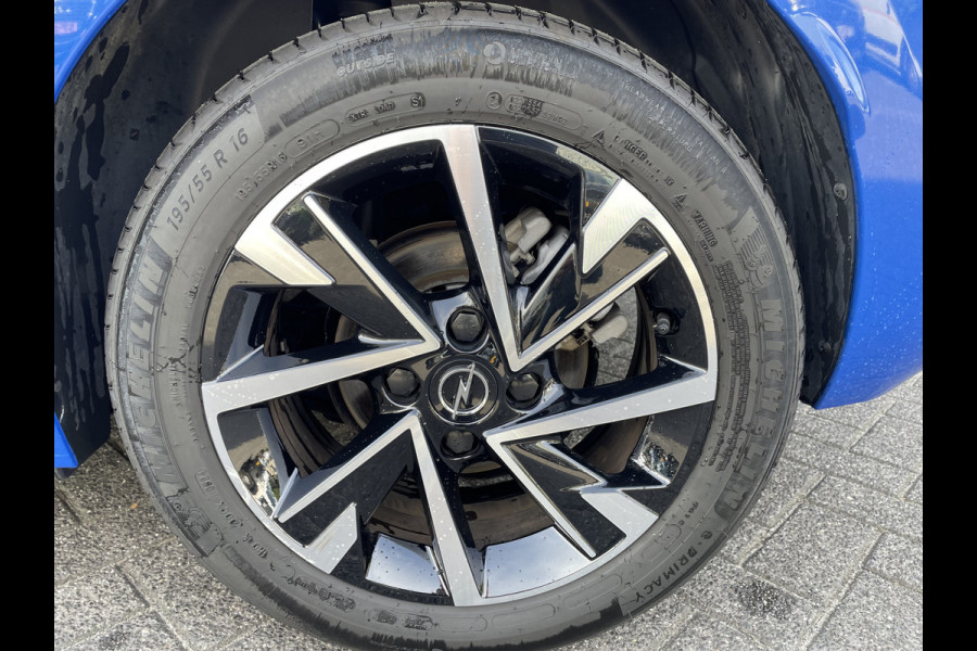 Opel Corsa 130pk GS (Panoramadak - Camera - Keyless Entry - Stoel-/-stuurverwarming - Parkeersensoren V+A - LED - Automatische Airco - Navi