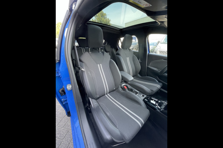 Opel Corsa 130pk GS (Panoramadak - Camera - Keyless Entry - Stoel-/-stuurverwarming - Parkeersensoren V+A - LED - Automatische Airco - Navi