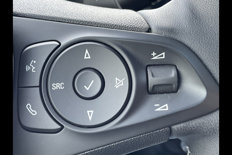 Opel Corsa 130pk GS (Panoramadak - Camera - Keyless Entry - Stoel-/-stuurverwarming - Parkeersensoren V+A - LED - Automatische Airco - Navi
