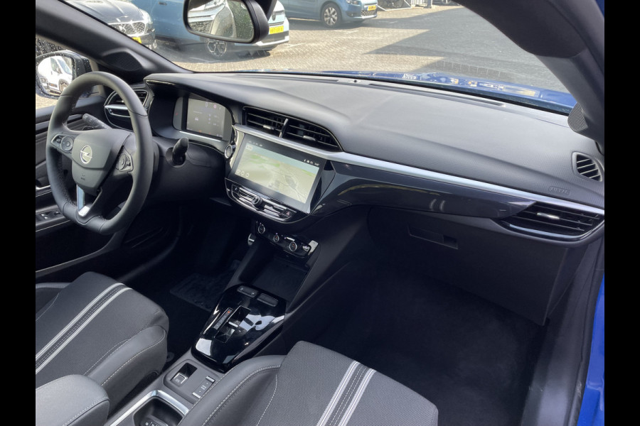 Opel Corsa 130pk GS (Panoramadak - Camera - Keyless Entry - Stoel-/-stuurverwarming - Parkeersensoren V+A - LED - Automatische Airco - Navi