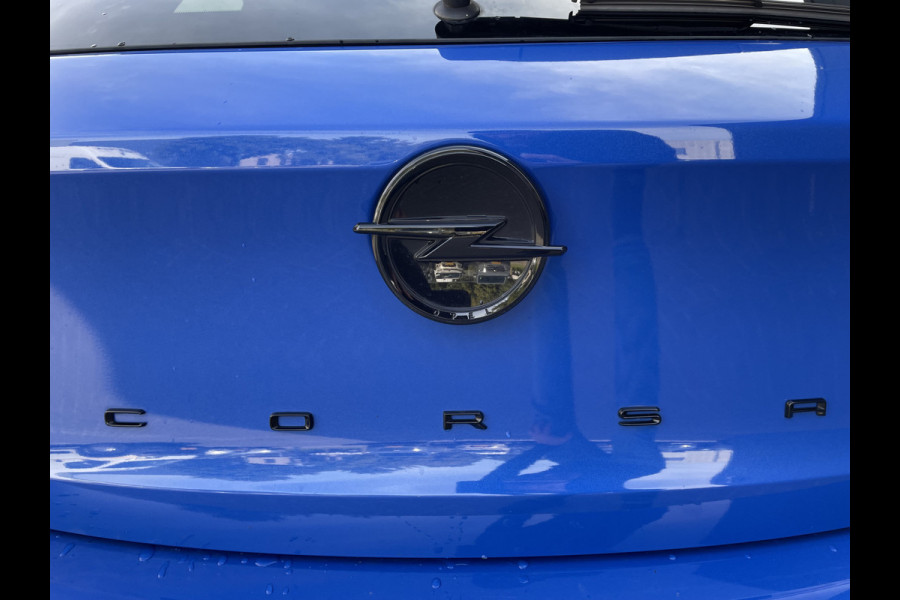 Opel Corsa 130pk GS (Panoramadak - Camera - Keyless Entry - Stoel-/-stuurverwarming - Parkeersensoren V+A - LED - Automatische Airco - Navi