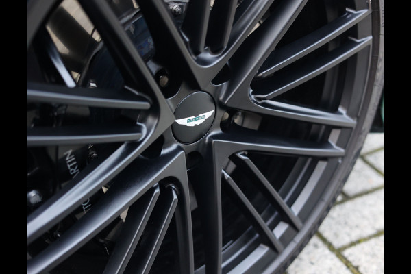 Aston Martin DB12 Volante 4.0 V8 | Green over tan - B&W