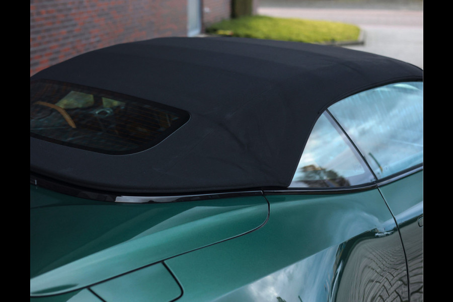 Aston Martin DB12 Volante 4.0 V8 | Green over tan - B&W