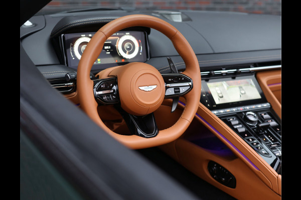 Aston Martin DB12 Volante 4.0 V8 | Green over tan - B&W