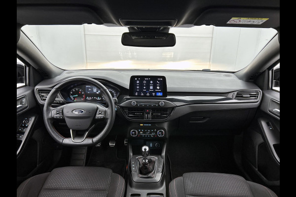 Ford Focus 1.0 EcoBoost ST Line Business (STUUR-/STOELVERWARMING, CARPLAY, PDC, CLIMA, NAVI, GOED ONDERHOUDEN)