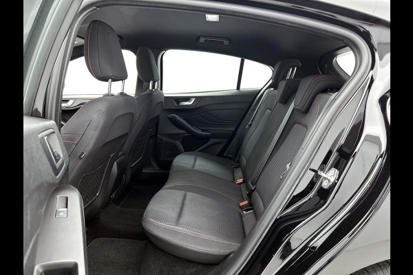 Ford Focus 1.0 EcoBoost ST Line Business (STUUR-/STOELVERWARMING, CARPLAY, PDC, CLIMA, NAVI, GOED ONDERHOUDEN)
