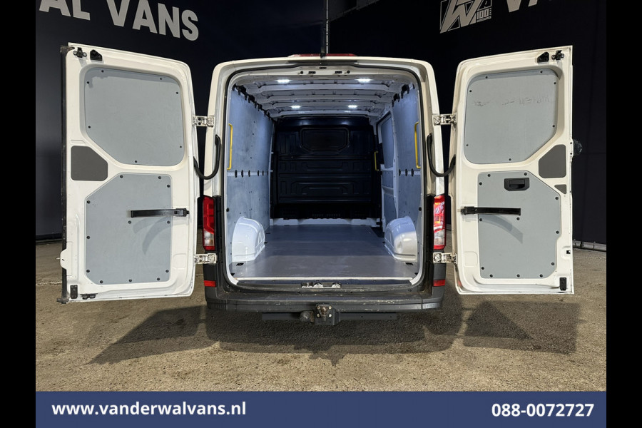 Volkswagen Crafter 2.0 TDI L3H2 L2H1 Euro6 Airco | Camera | Apple Carplay | Android Auto | Trekhaak Bijrijdersbank