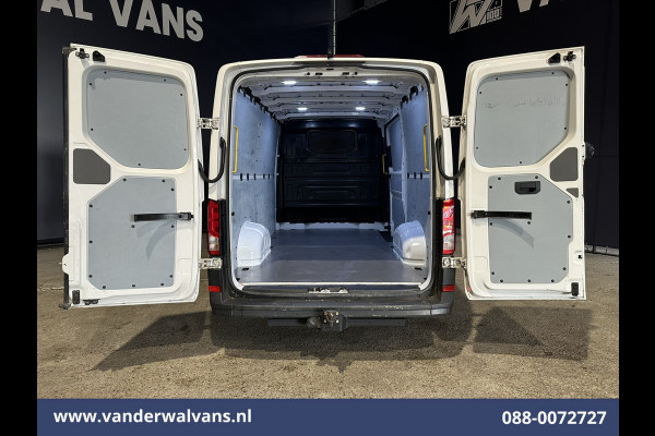 Volkswagen Crafter 2.0 TDI L3H2 L2H1 Euro6 Airco | Camera | Apple Carplay | Android Auto | Trekhaak Bijrijdersbank