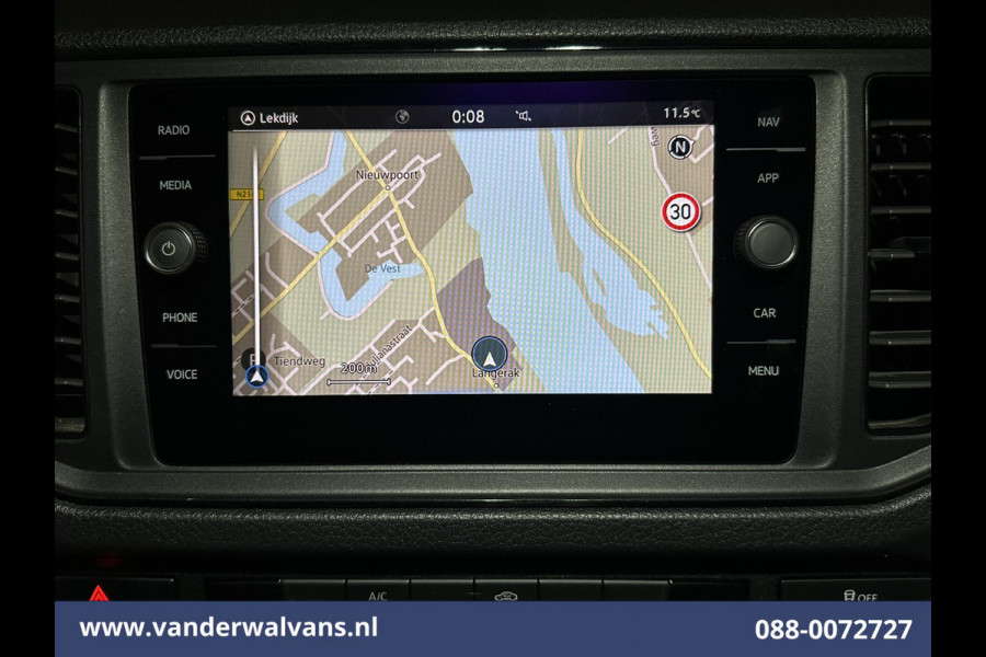 Volkswagen Crafter 2.0 TDI 140pk L3H2 (oude L2H1) Euro6 Airco | Navigatie | Apple Carplay | Android auto parkeersensoren, 3000kg trekvermogen