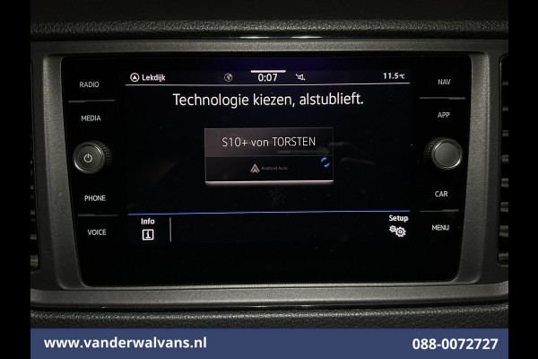 Volkswagen Crafter 2.0 TDI 140pk L3H2 (oude L2H1) Euro6 Airco | Navigatie | Apple Carplay | Android auto parkeersensoren, 3000kg trekvermogen