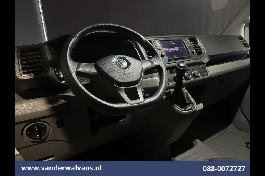 Volkswagen Crafter 2.0 TDI 141pk L3H3 (L2H2) Euro6 Airco | Massagestoel | Camera | Apple Carplay | Cruisecontrol Chauffeursstoel, Android Auto, 2800kg trekvermogen
