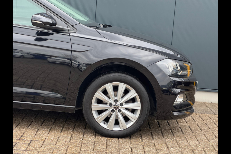 Volkswagen Polo 1.0 TSI Comfortline * Virtual Cockpit * Parkeersensoren * Climate Control * Navigatie *