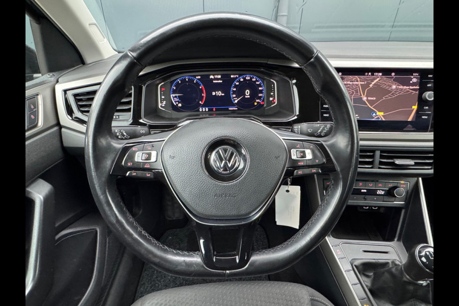 Volkswagen Polo 1.0 TSI Comfortline * Virtual Cockpit * Parkeersensoren * Climate Control * Navigatie *