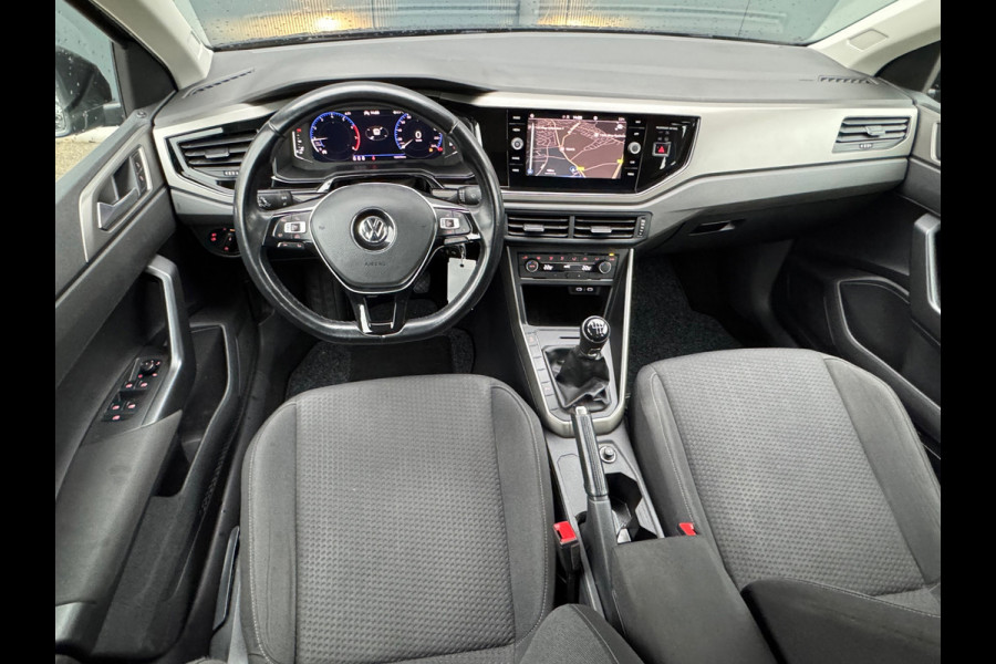 Volkswagen Polo 1.0 TSI Comfortline * Virtual Cockpit * Parkeersensoren * Climate Control * Navigatie *