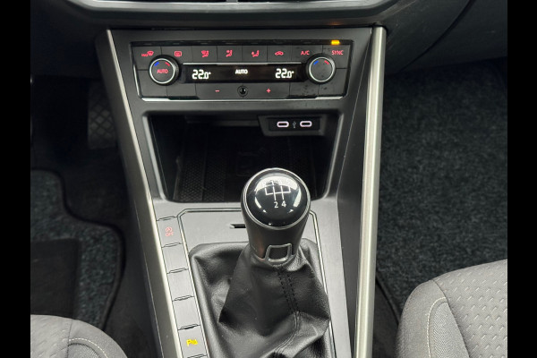 Volkswagen Polo 1.0 TSI Comfortline * Virtual Cockpit * Parkeersensoren * Climate Control * Navigatie *