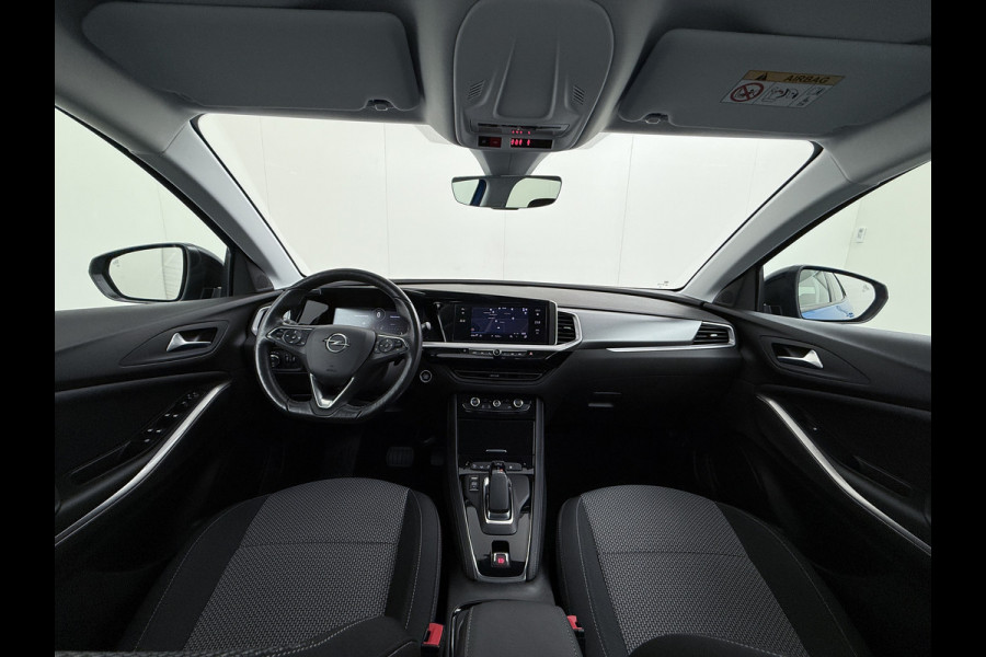 Opel Grandland 1.6T 225PK NW MODEL PHEV AUT-8 Navi Ecc Apple Carplay Android Auto 360°Camera Adaptieve Cruise Control Pdc Plug-In Hybride DAB+ Lane Assist Stuur Verwarming Led Keyless Digitaal dashboard 1e Eigenaar Origineel Nederlandse Auto Nieuwe Model € 40.000 - nieuw!