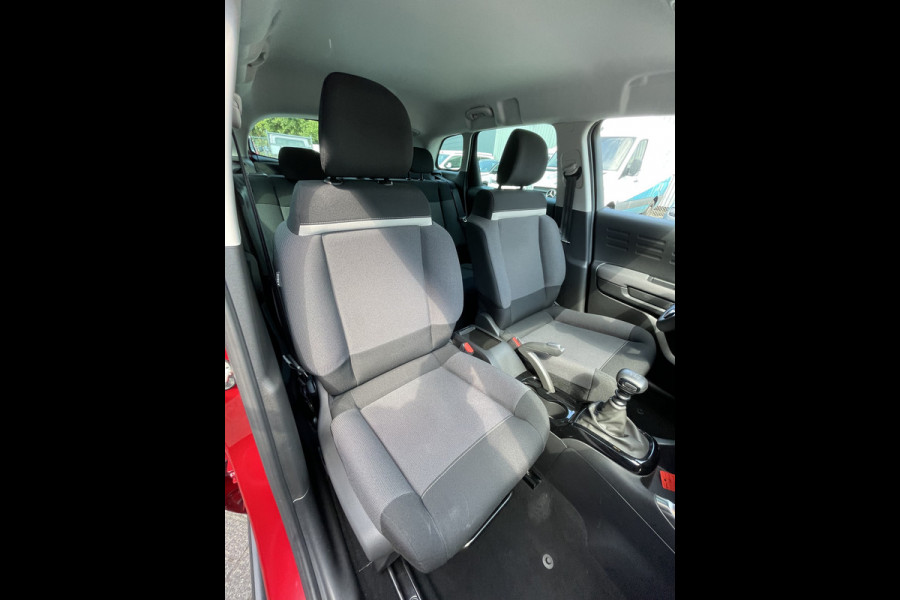 Citroën C3 Aircross 110pk Max (Camera - Keyless Entry - 17"incl 4S - Grip Controle - Apple Carplay - Navigatie - Automatische Airco)