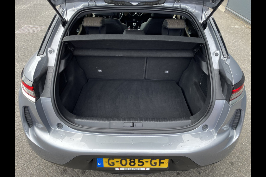 DS Ds 3 Crossback 100pk Business (Naviatie - Automatische Airco - 17" incl 4S - Apple Carplay - Parkeersensoren)