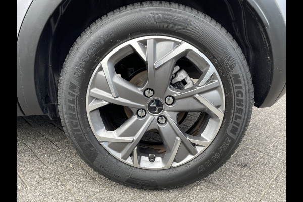 DS Ds 3 Crossback 100pk Business (Naviatie - Automatische Airco - 17" incl 4S - Apple Carplay - Parkeersensoren)