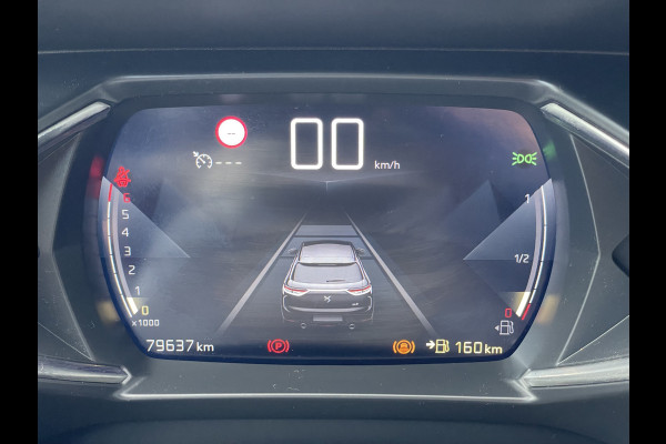 DS Ds 3 Crossback 100pk Business (Naviatie - Automatische Airco - 17" incl 4S - Apple Carplay - Parkeersensoren)