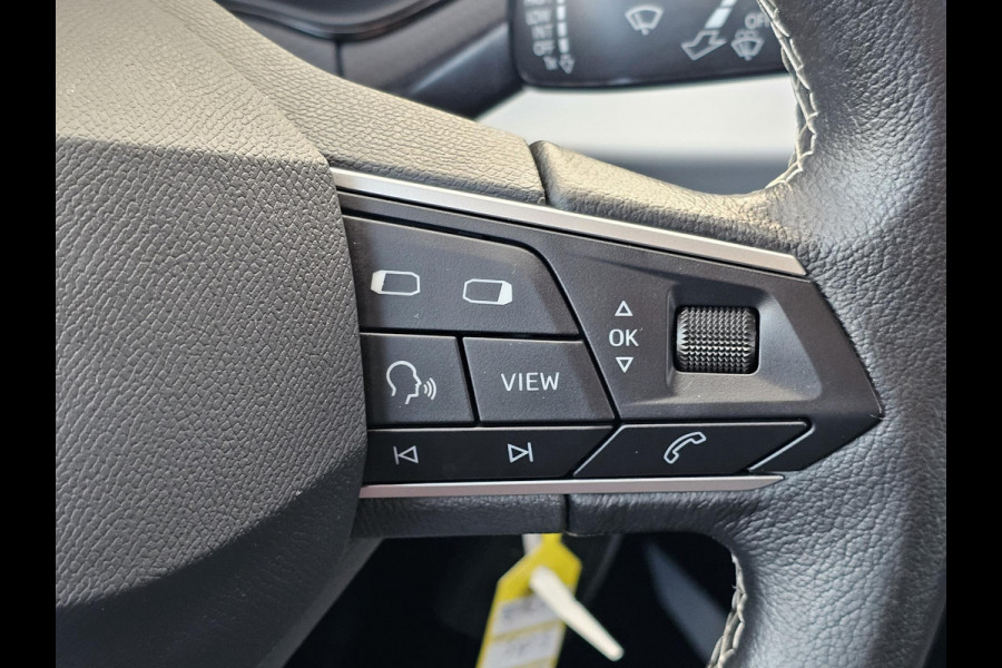 Seat Arona 1.0 TSI Style Lane assist | Climate control | App connect | Multifunctioneel stuur | Cruise control | PDC | Nette auto!