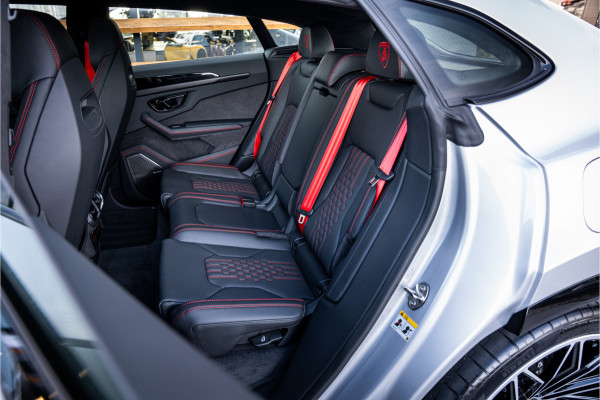Lamborghini Urus 4.0 V8 Hybrid SE - Panorama | B&O Advanced | Stoelmassage & Koeling | Memory