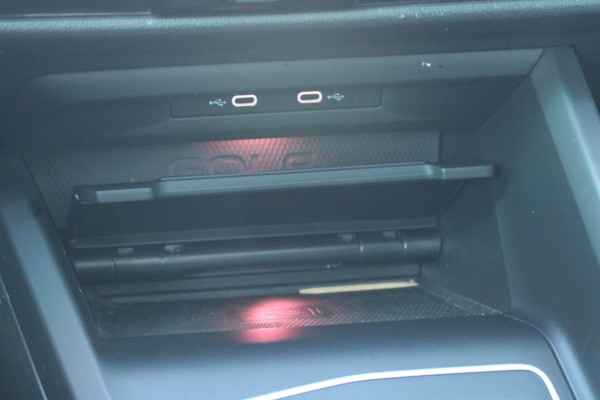 Volkswagen Golf 2.0 TSI GTI | Pano | Remus | HUD | HK | IQ