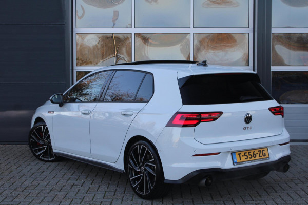 Volkswagen Golf 2.0 TSI GTI | Pano | Remus | HUD | HK | IQ