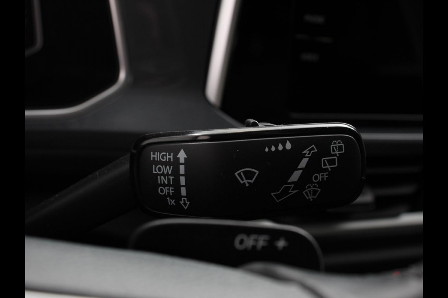 Volkswagen T-Roc 1.5 TSI DSG Style | Navigatie | Apple Carplay / Android Auto | Climate Control | Led | Digitale Cockpit | Adaptive Cruise Control | Trekhaak