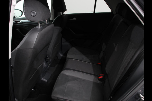 Volkswagen T-Roc 1.5 TSI DSG Style | Navigatie | Apple Carplay / Android Auto | Climate Control | Led | Digitale Cockpit | Adaptive Cruise Control | Trekhaak