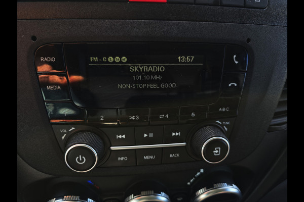 Iveco Daily 35S14V 2.3 352L H2 - 140 Pk - Euro 6 - Airco - Cruise Control