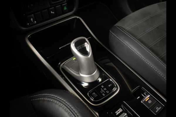 Mitsubishi Outlander 2.4 PHEV Intense Sport (APPLECARPLAY,CAMERA,PDC,STOELVERWARMING,CRUISE,SPORTSTOELEN,LM VELGEN,NETTE STAAT)