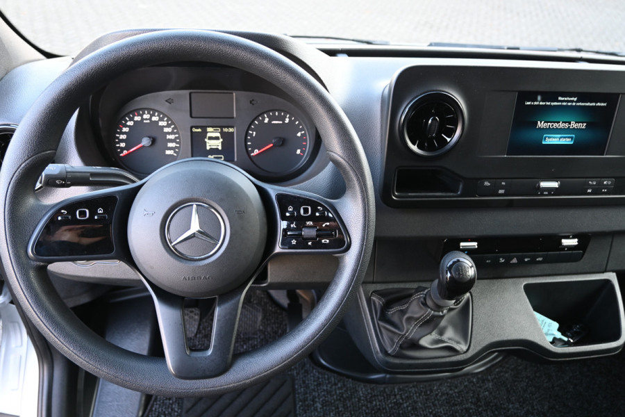 Mercedes-Benz Sprinter 317 CDI L2H2 RWD MBUX met camera, Led in laadruimte, Opstap