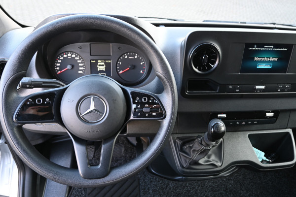 Mercedes-Benz Sprinter 317 CDI L2H2 RWD MBUX met camera, Led in laadruimte, Opstap
