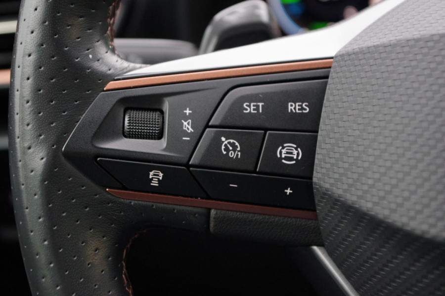 CUPRA Formentor 1.4 e-Hybrid 245 PK VZ Performance PHEV, Camera, Kuipstoelen, Adap. Cruise Control