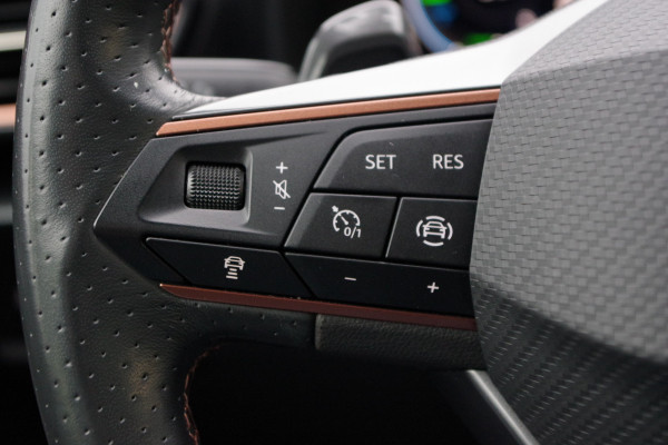 CUPRA Formentor 1.4 e-Hybrid 245 PK VZ Performance PHEV, Camera, Kuipstoelen, Adap. Cruise Control