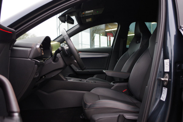 CUPRA Formentor 1.4 e-Hybrid 245 PK VZ Performance PHEV, Camera, Kuipstoelen, Adap. Cruise Control