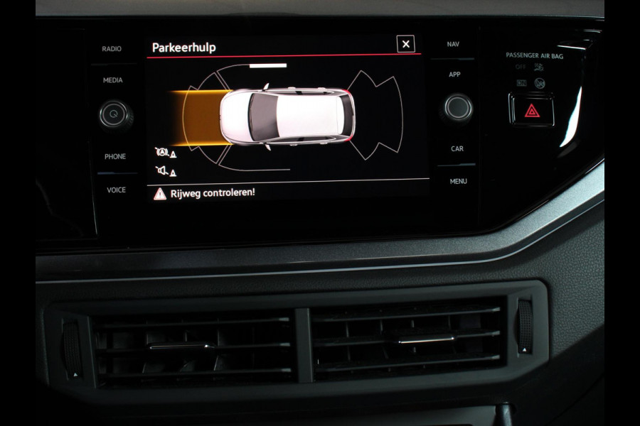 Volkswagen Polo 2.0 TSI GTI Automaat Navigatie Apple Carplay / Android Auto Adaptive Cruise Control Parkersensoren Park Assist Dodehoek Assistent Stoelverwarming Climate Control