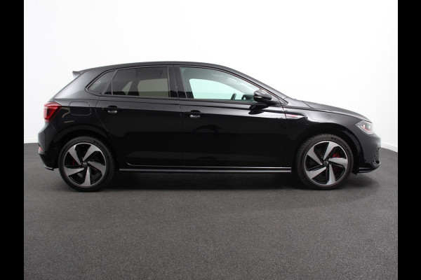 Volkswagen Polo 2.0 TSI GTI Automaat Navigatie Apple Carplay / Android Auto Adaptive Cruise Control Parkersensoren Park Assist Dodehoek Assistent Stoelverwarming Climate Control